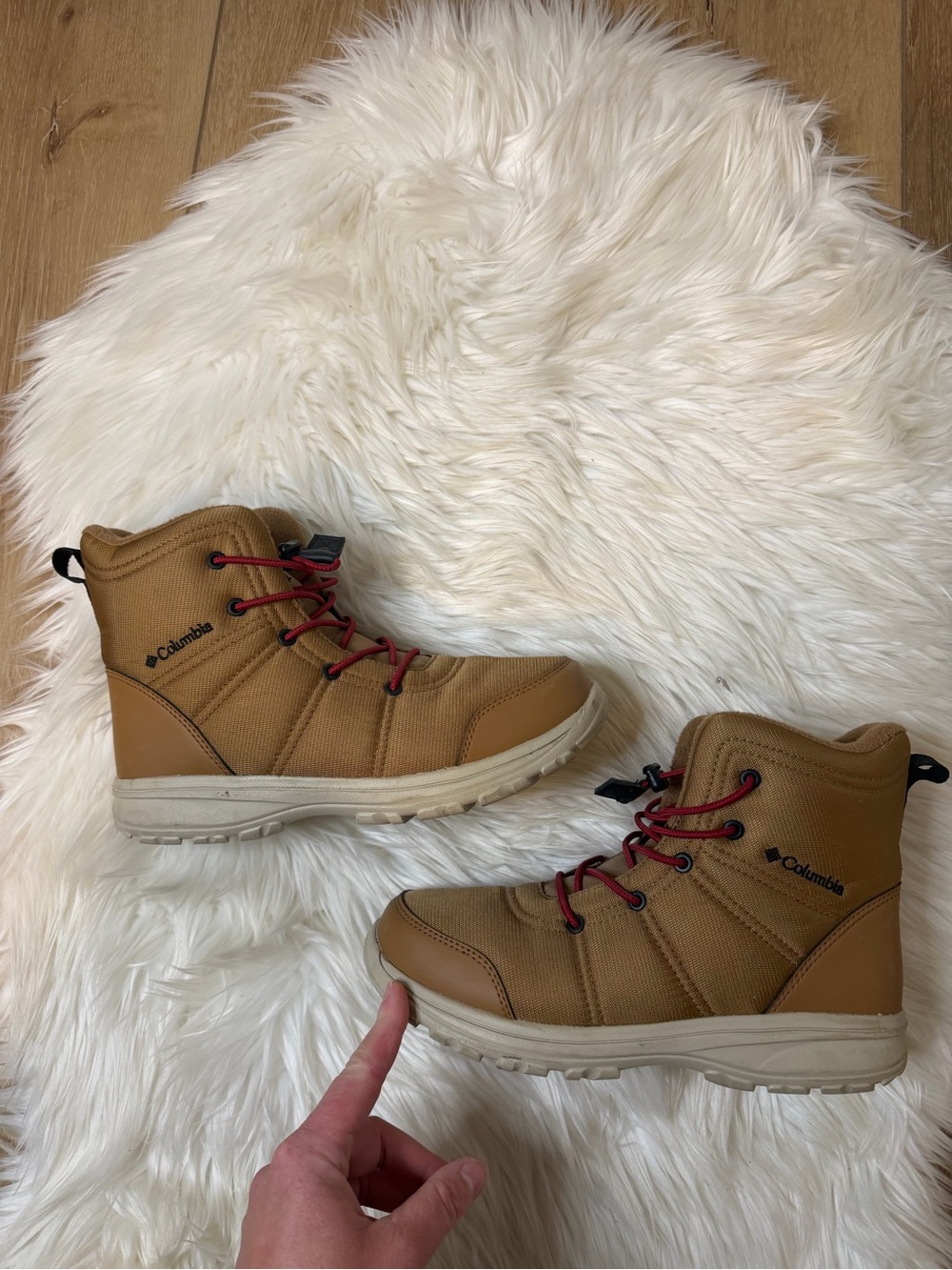 Columbia Boys Tan Snow Boots Size 6